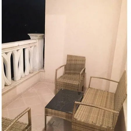 Апартамент 2 Bedroom In South Bay Варна